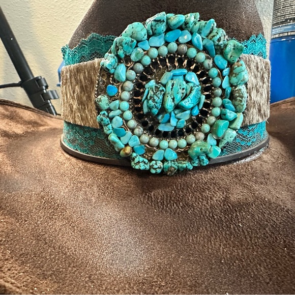 NWT Yellowstone Cowgirl Hat ! - Picture 4 of 8